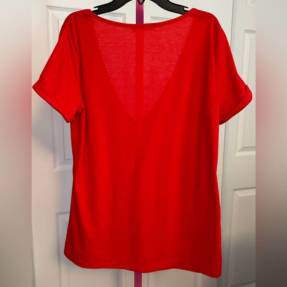 Deep V neck Tee - Picture 2 of 4